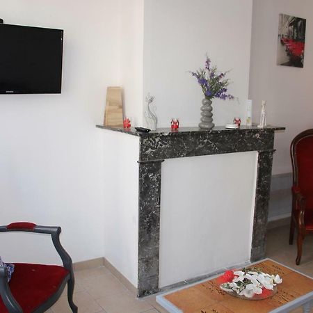 Apparts St Sepulcre Saint-Omer  Exterior foto